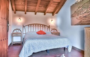 4 chambres, lit parapluie, Wi-Fi gratuit, draps fournis