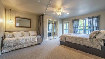 1 bedroom, iron/ironing board, WiFi, bed sheets