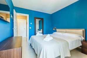 3 chambres, fer et planche à repasser, accès au Wi-Fi (inclus)
