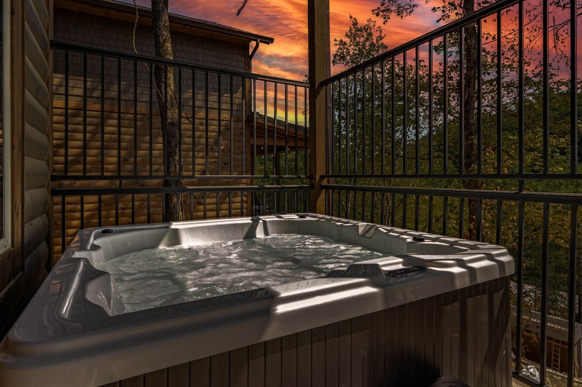 NewModern5 Star LocationPool Cabins 5 Minutes to Dollywood Pet Friendly Reviews Expedia