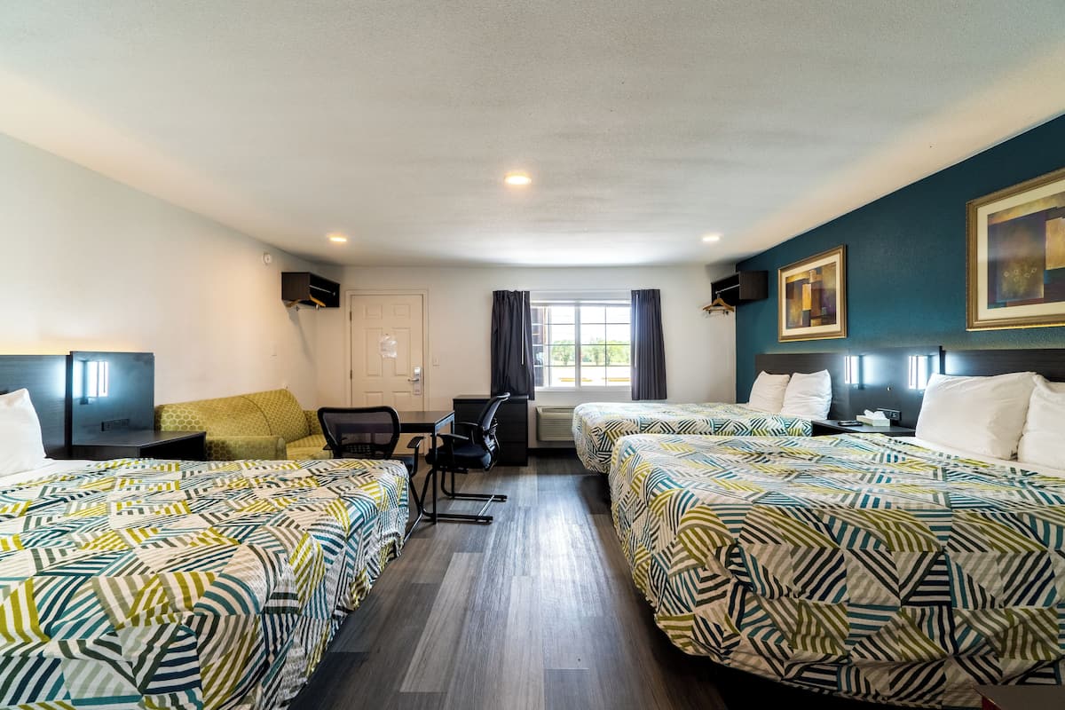 Comfort Studio Suite | 1 bedroom, premium bedding, pillowtop beds, desk