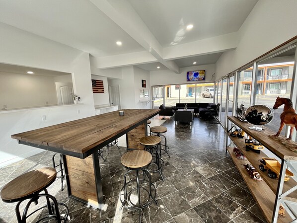 Reception - TOWN PLACE STUDIO (Snyder)