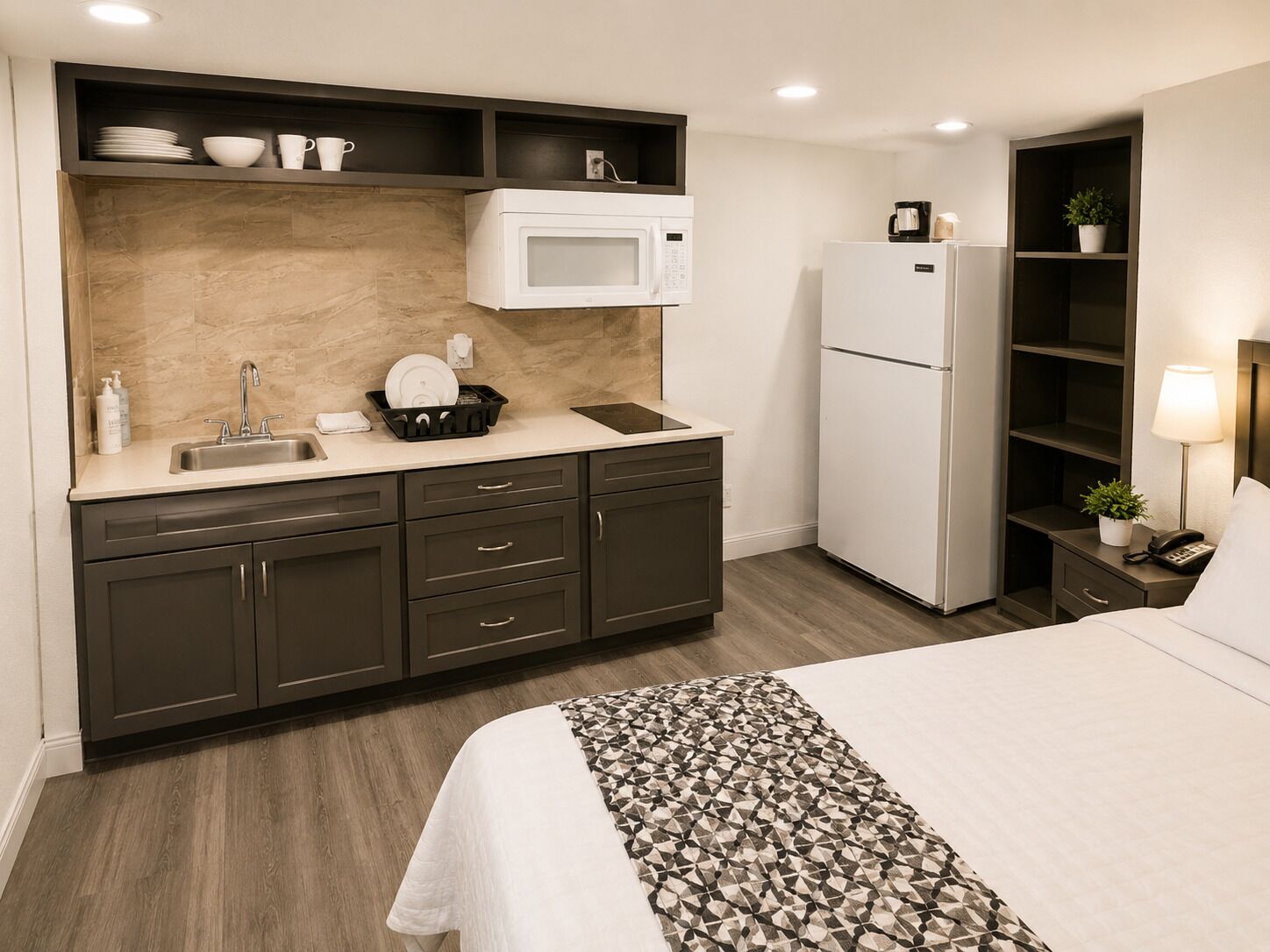 Premium bedding, pillowtop beds, desk, laptop workspace