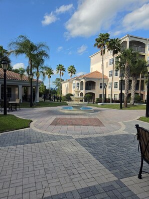 Property grounds - Disney in 10 Minutes • Family-Ready Retreat (Orlando)