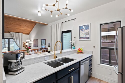 RMR: Cinquefoil 1612 Condo in The Aspens/Wilson,WY