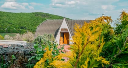 Captivating 3-Bedrooms Cottage in the hills