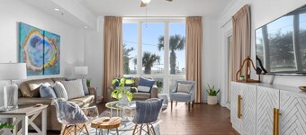 Gulf-Front Luxury End Unit with Infinity Pool,