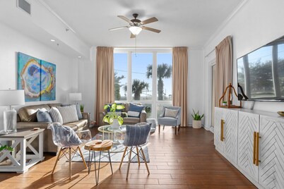 Gulf-Front Luxury End Unit with Infinity Pool,