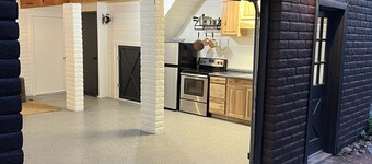 Horse friendly Mountain Hideaway under the rim with scenic views! 