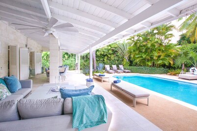 Amazing Villa with Pool 5 mins to Beach - Palm Grove 1