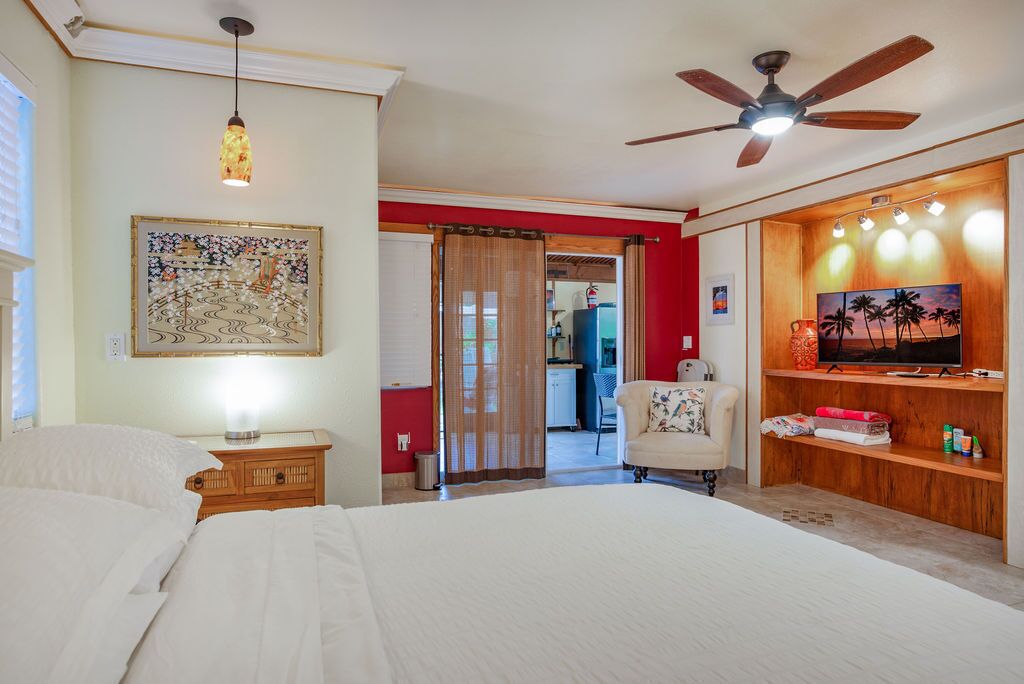 1 soverom, skrivebord, strykejern/-brett og wi-fi (inkludert)