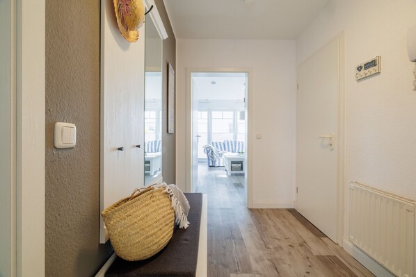 Interior - Apartment 'Boddenkieker 12' close to the Sea with Terrace & Wi-Fi (Zingst)