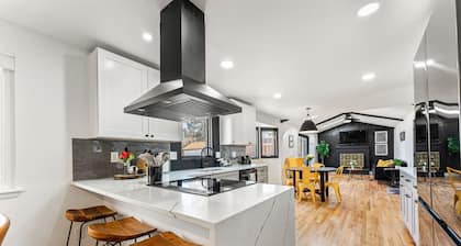 Lux & Stylish Family friendly, H Tub, Wi-Fi, EV CHARGE POINT