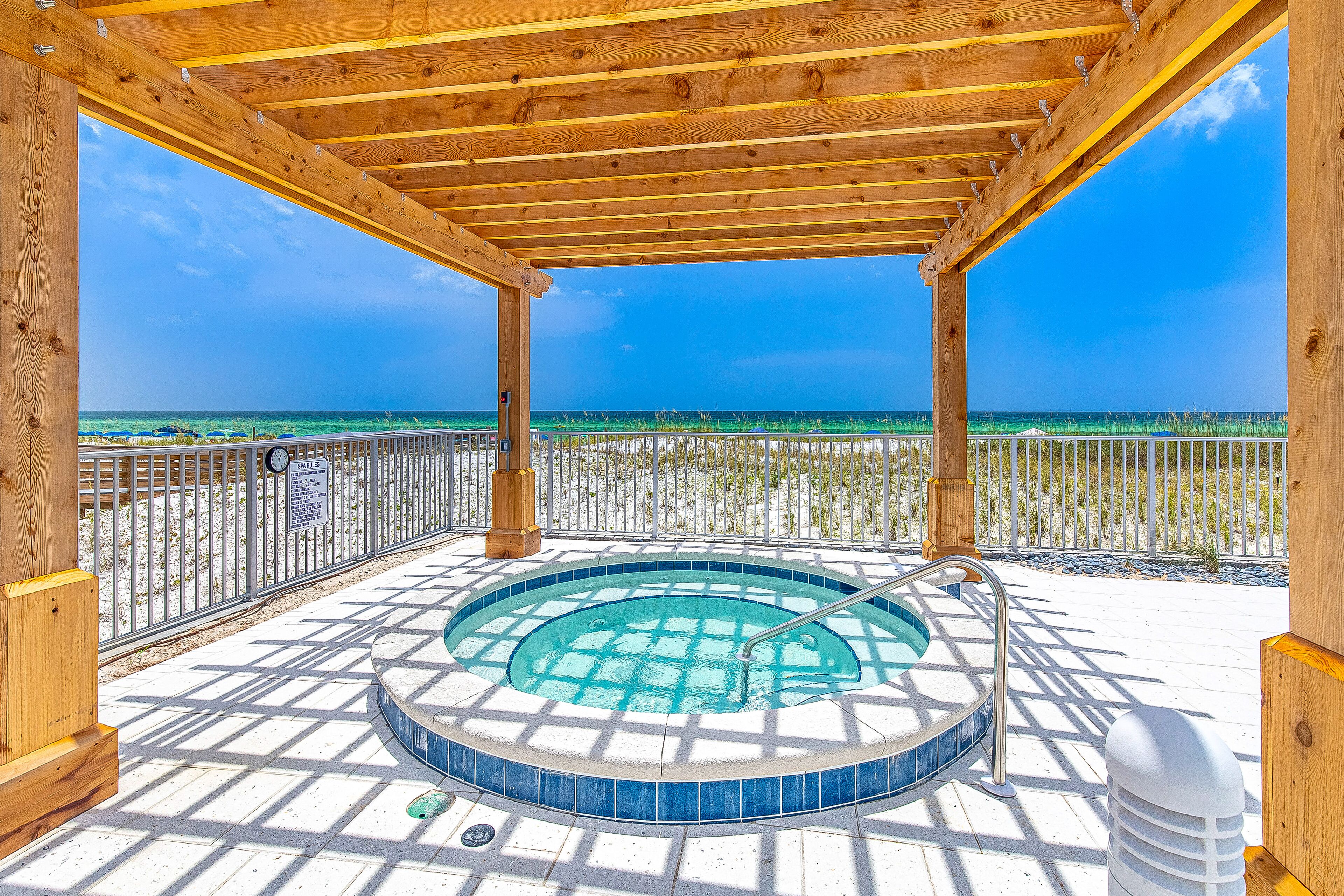 Bain à remous extérieur