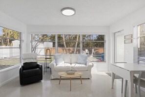 Smart TV, DVD player, books - Hav'Anna Holiday: 2 Blocks to Beach! North End! Private Pool by Anna Maria Life Vacation Rentals (Anna Maria)