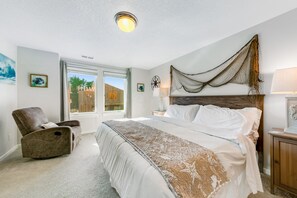 3 bedrooms, desk, iron/ironing board, WiFi