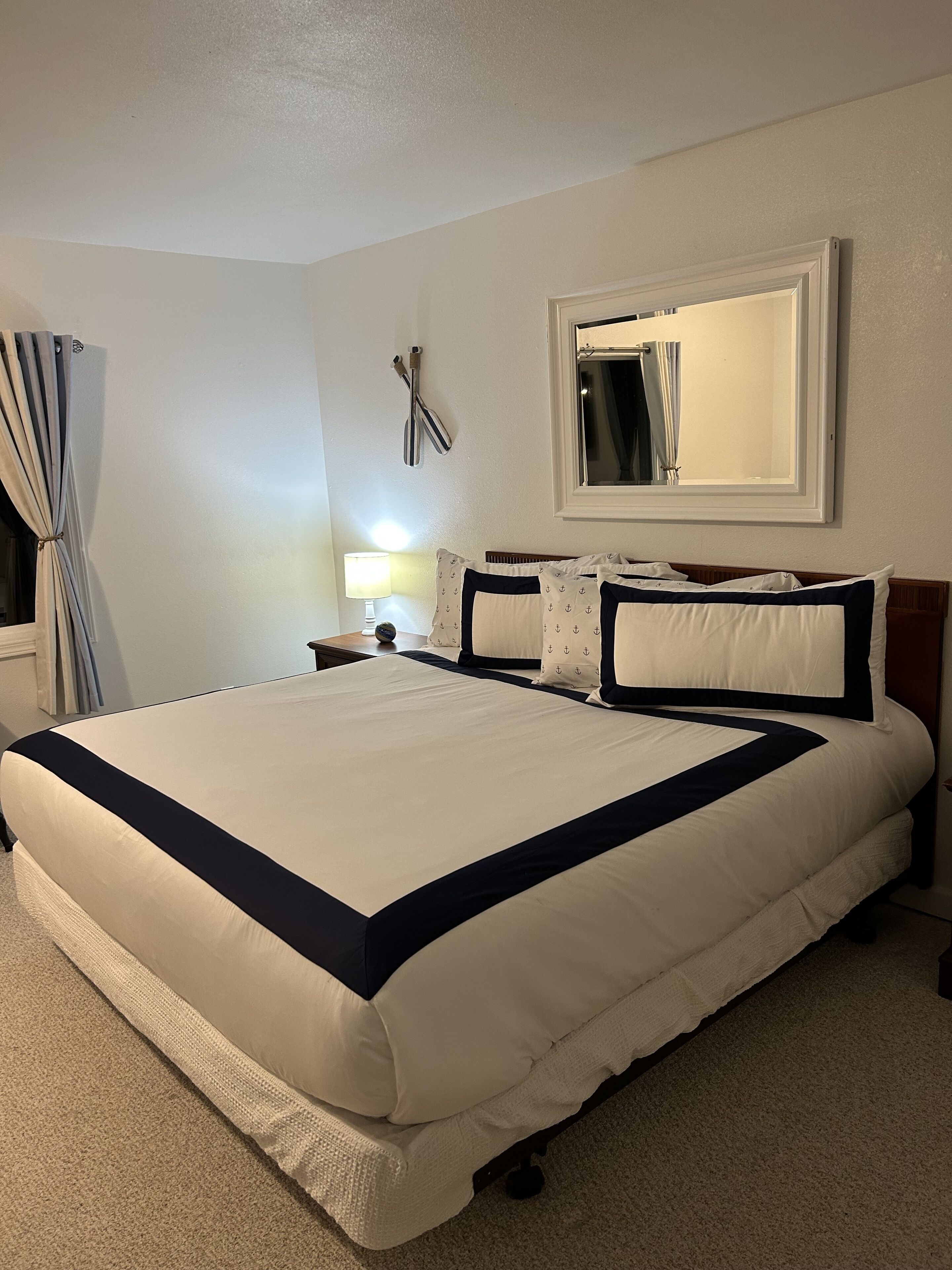 Deluxe Single Room | Premium bedding, free WiFi, bed sheets