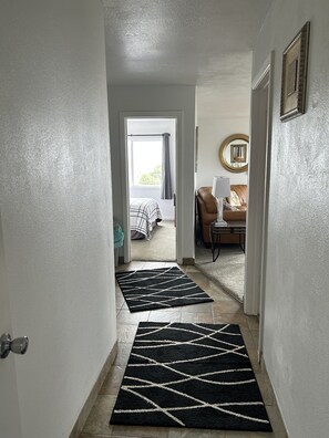 Ropa de cama de alta calidad, wifi gratis y ropa de cama