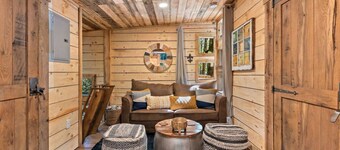 Treehouse - Amazonia - Red River Gorge, KY