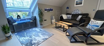 River Vista Retreat: ⭐️⭐️ ~NEW~ Luxury Apart. with Views, Parking & Bike storage⭐️⭐️