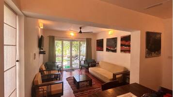 Executive Apartment | Living area