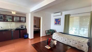 Classic Apartment | Frette Italian sheets, premium bedding, Select Comfort beds