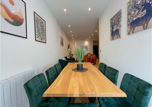 Apartment | 2 bedrooms - A Stones Throw By My Getaways (Brighton)