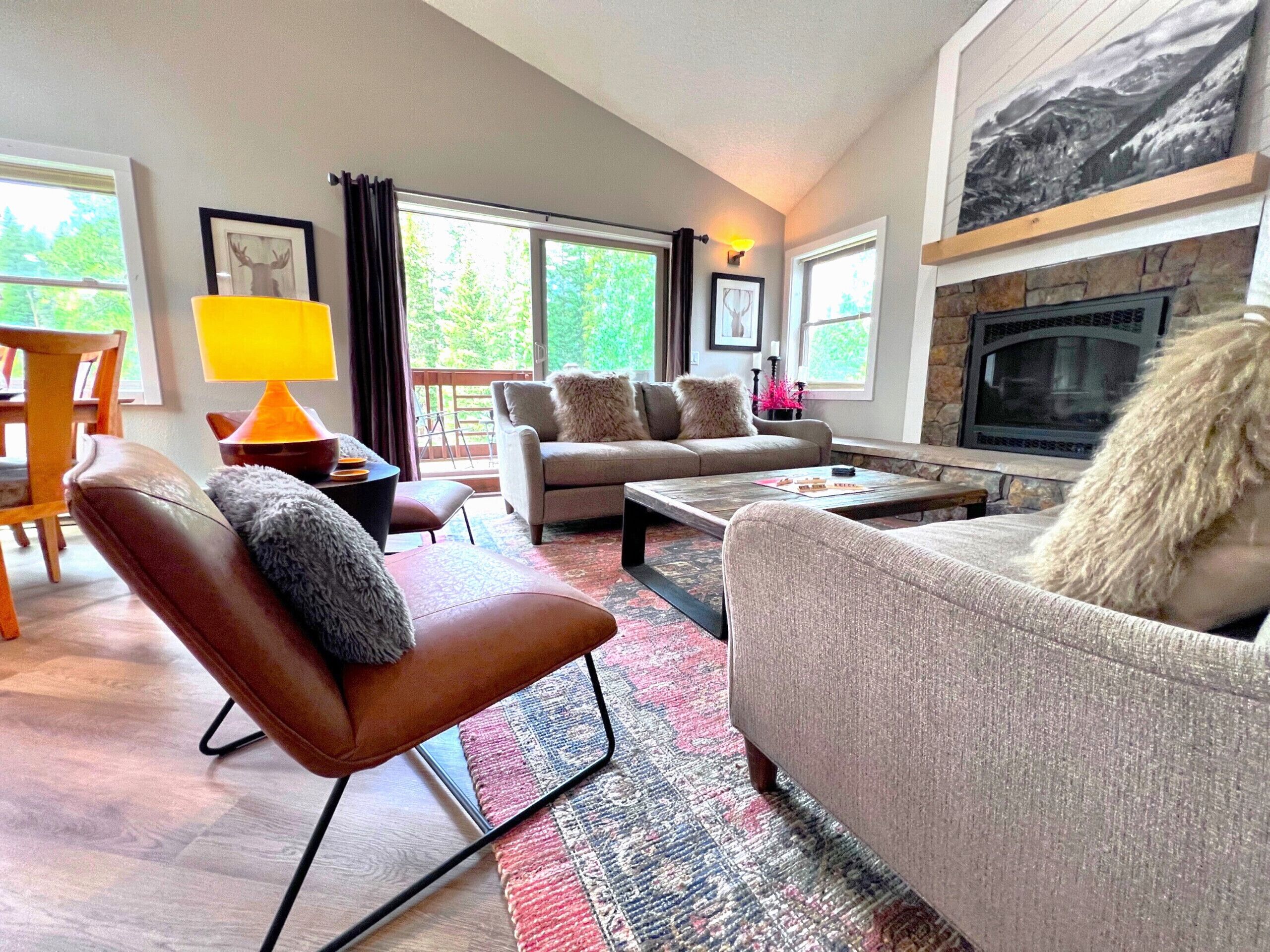 Televisión, chimenea