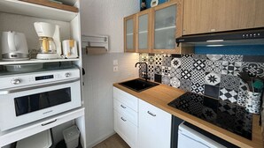 茶具/咖啡用具、冰箱、微波炉、洗碗机