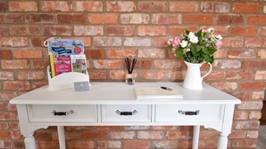 Reception - The Cowhous at Abbey Green Farm (Whitchurch)