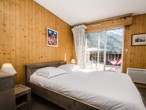 2 bedrooms, free WiFi, bed sheets