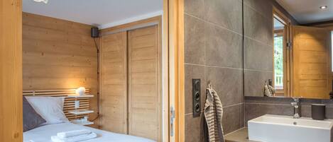 2 slaapkamers, gratis wifi, beddengoed