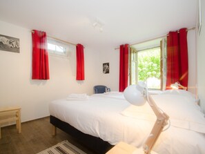 2 quartos, Wi-Fi de cortesia, roupa de cama