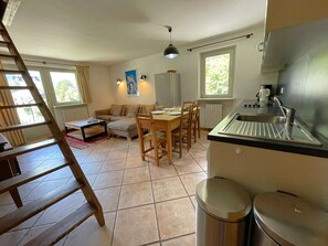 Fridge, microwave, oven, stovetop - Charming duplex in central Chamonix with wifi and pets allowed (Chamonix-Mont-Blanc)