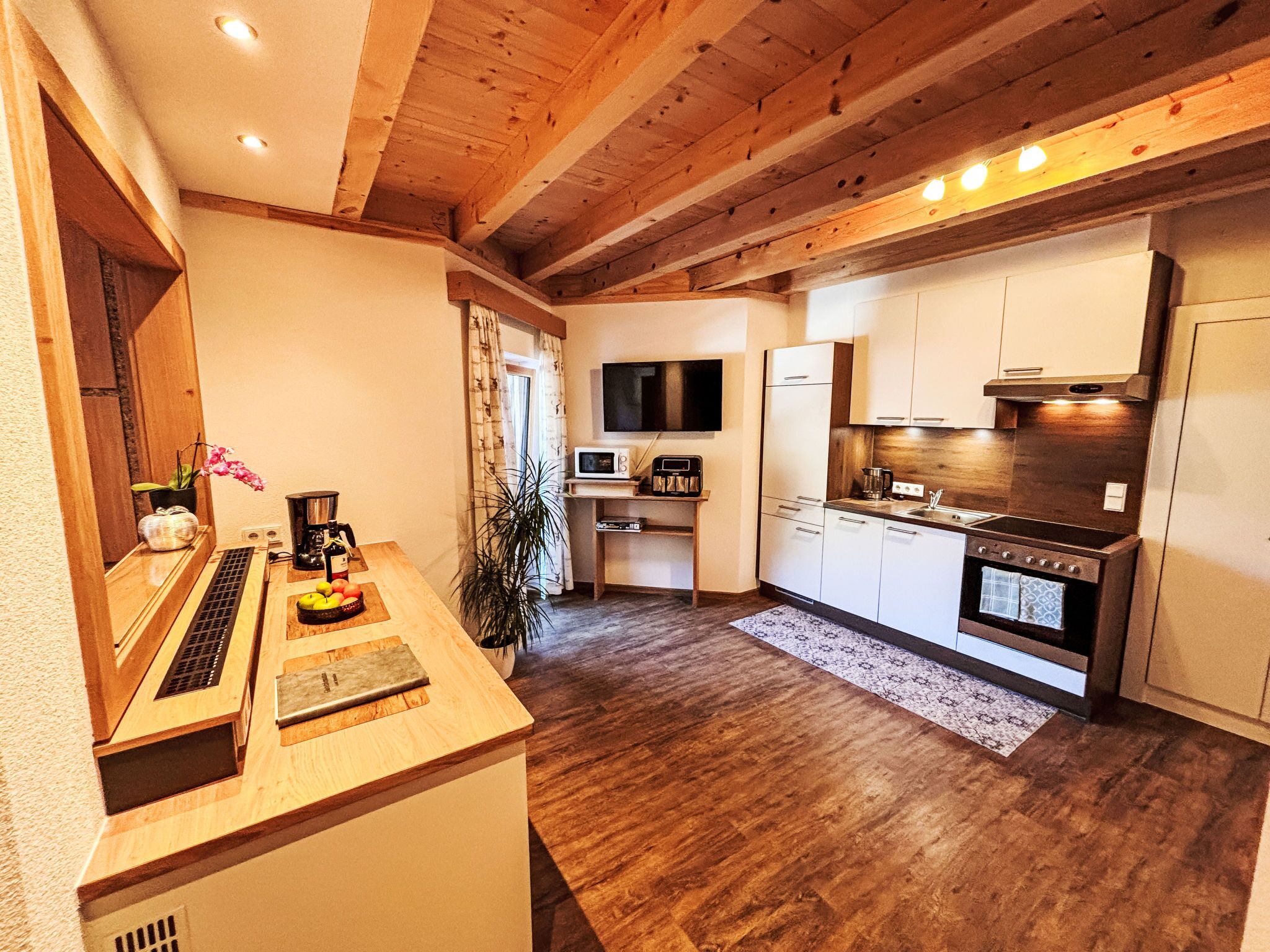 Réfrigérateur, micro-ondes, four, lave-vaisselle