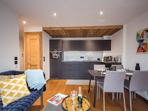 Interior - Modern apartment with balcony and parking in Chamonix (Chamonix-Mont-Blanc)