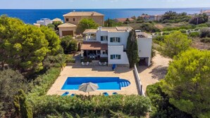 A two-story house with a swimming pool, surrounded by greenery and overlooking the sea. - Murada Lisboa by Interhome (Cala Murada)