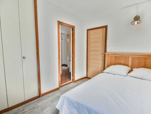 3 bedrooms