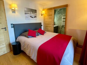 3 室のベッドルーム、WiFi (無料)