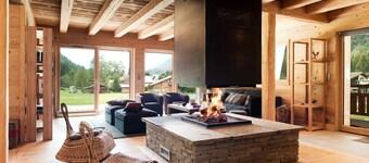 Stunning chalet for 12 with sauna and fireplace