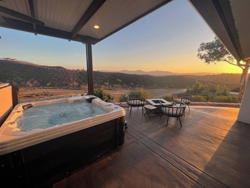 Five bedroom hilltop view home with spa and three fire pits