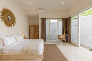 Luxury Villa, 3 Bedrooms, Pool View | 3 bedrooms, minibar, free WiFi, bed sheets
