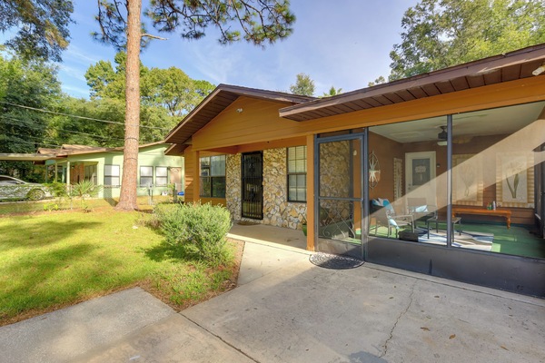 Ocala Vacation Rental | 3BR | 2BA | 1 Step Required for Access | 1,032 Sq Ft