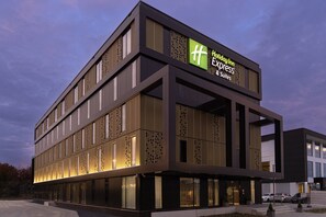 Exterior - Holiday Inn Express and Suites Deventer by IHG (Deventer)