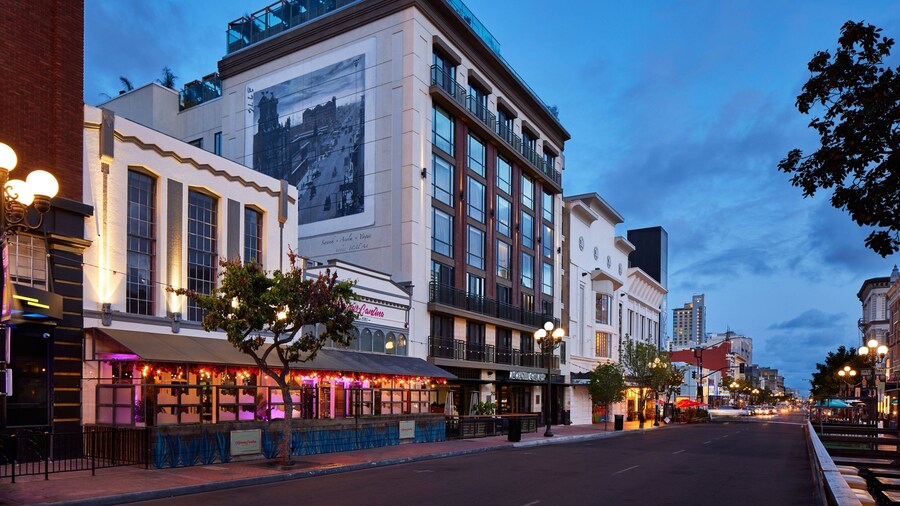 AC Hotel by Marriott San Diego Downtown Gaslamp Quarter