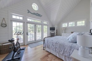 3 bedrooms, desk, free WiFi, bed sheets - Spacious Coastal New Seabury Home - Kayak Launch Across Street!  Walk to Beach (Mashpee)