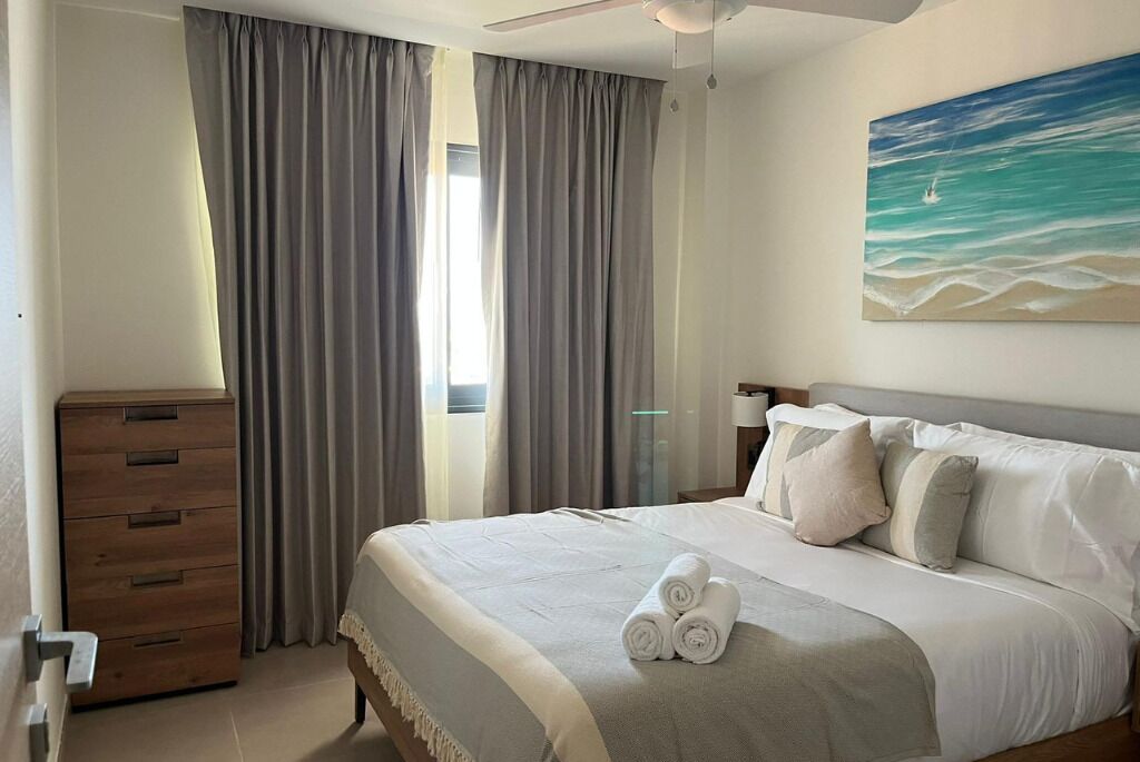 2 多间卧室、客房内保险箱、熨斗/熨衣板、免费 WiFi