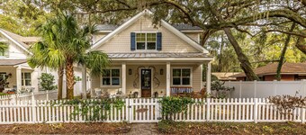 NEW 3 bed, 3.5 bath Cottage - Mid-Island Location!