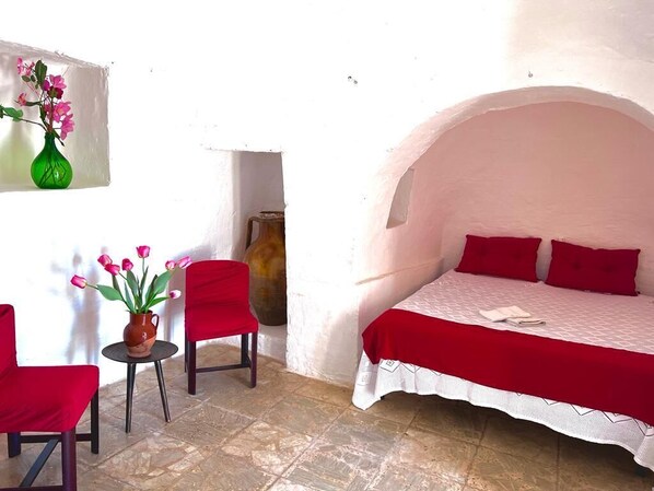 2 bedrooms, bed sheets - Trullo in Valle D'Itria (Ceglie Messapica)