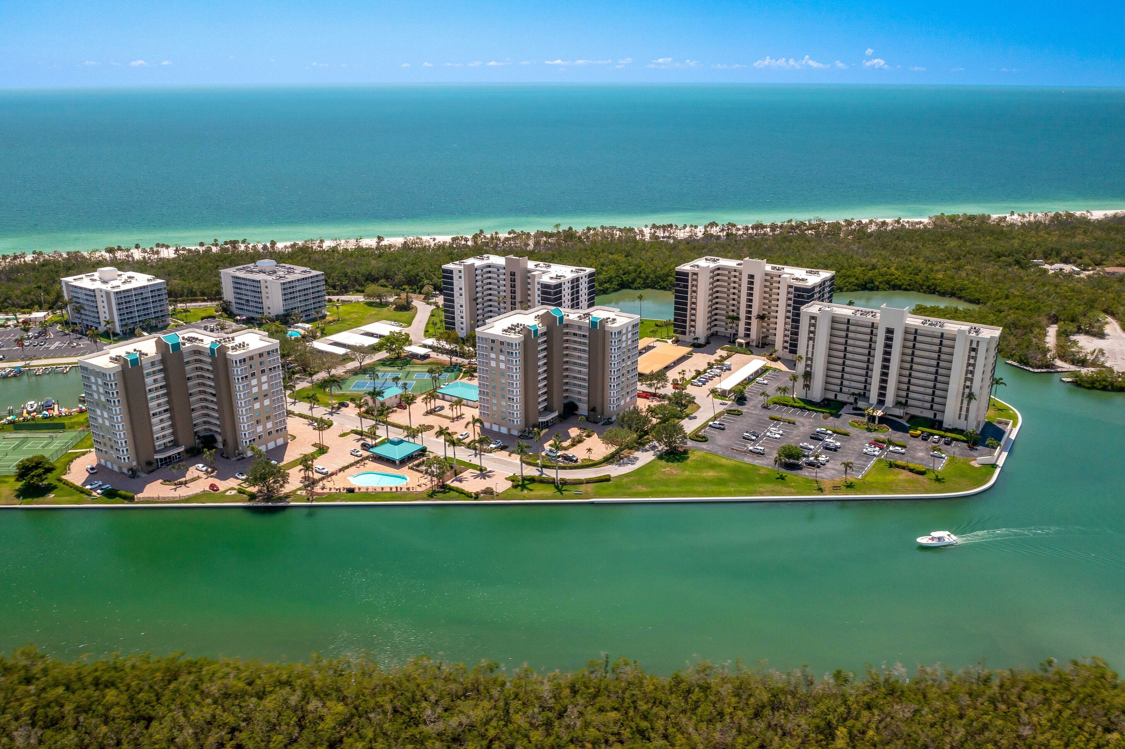 8th Floor Oceanview! Large Balcony ~ Steps to Vanderbilt Beach